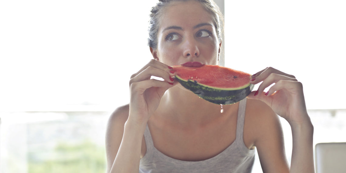VOCÊ SABE A DIFERENÇA ENTRE FOME E VONTADE DE COMER?